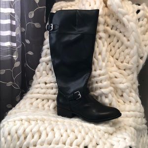 **BRAND NEW** CHAPS Rihannan Boots